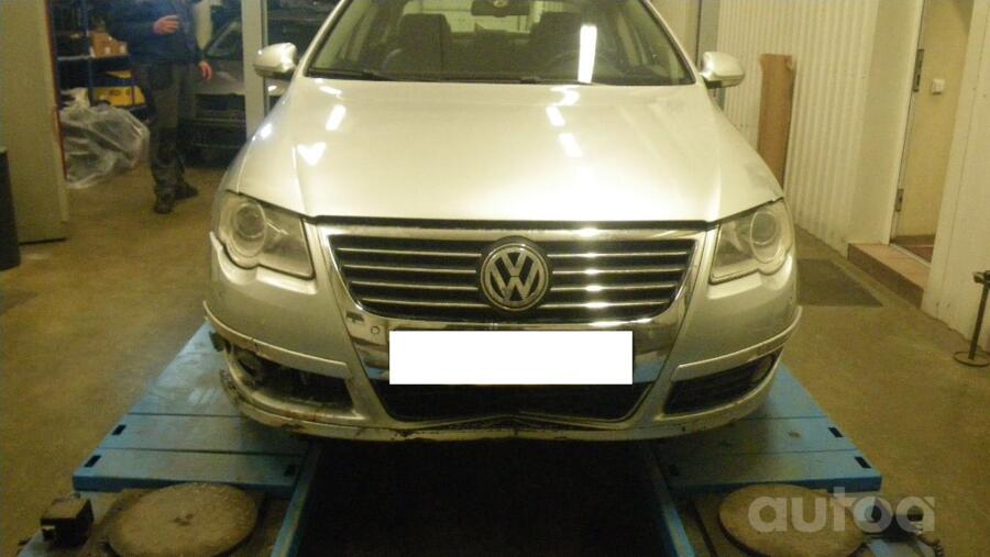 Volkswagen Passat B6 Sedan 4-doors