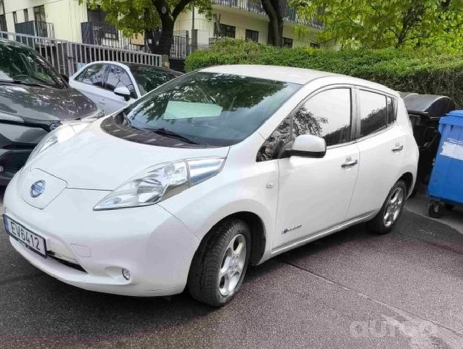 Nissan Leaf 1 generation Hatchback