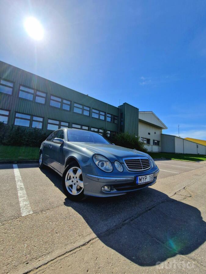 Mercedes-Benz E-Class W211 Sedan