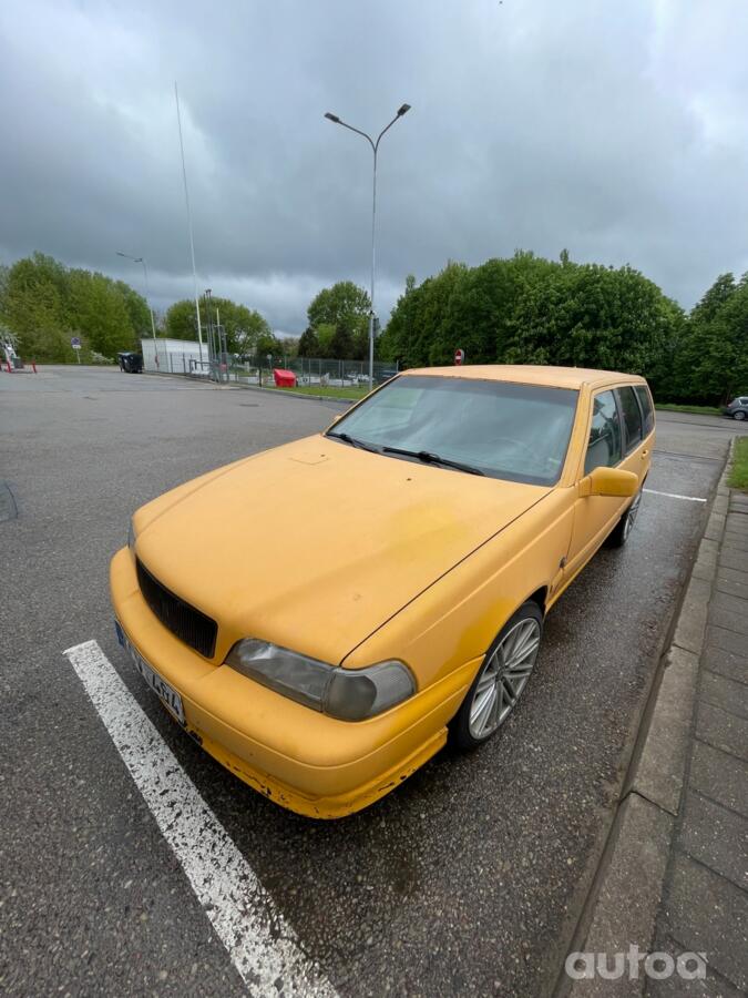 Volvo V70 1 generation wagon