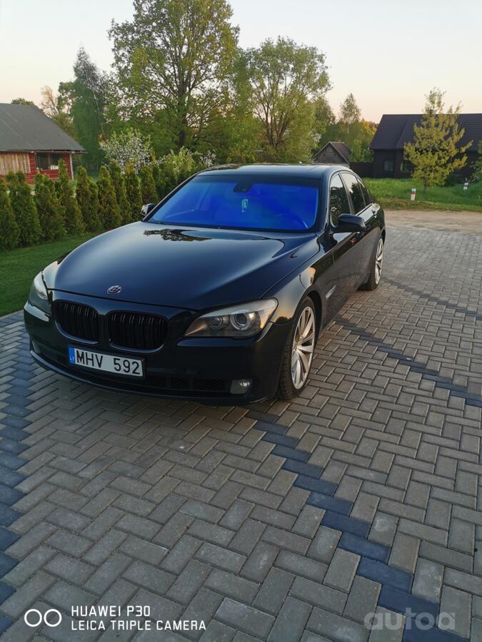 BMW 7 Series F01/F02 Sedan