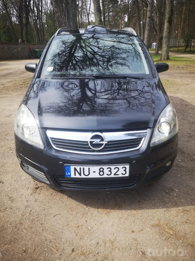 Opel Zafira B Minivan 5-doors