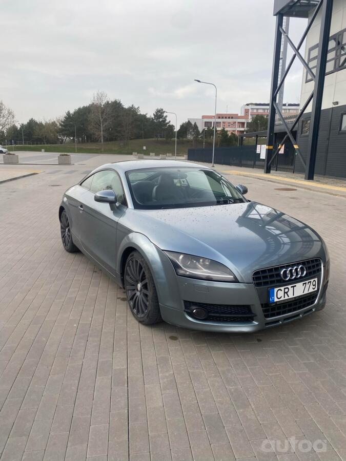 Audi TT 8J Coupe