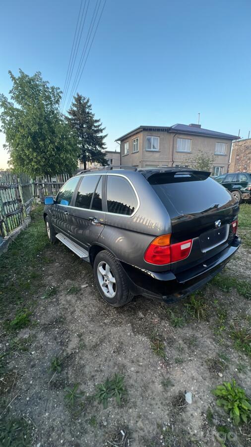 BMW X5 E53 Crossover