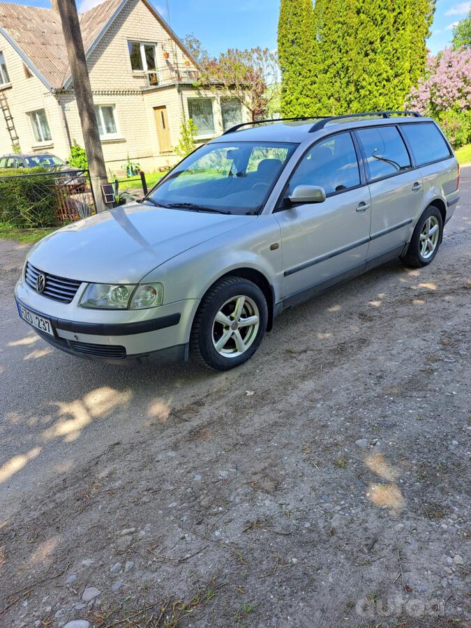 Volkswagen Passat B5 Sedan 4-doors