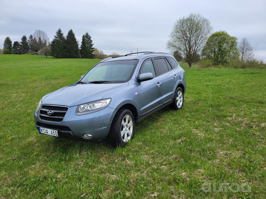 Hyundai Santa Fe CM Crossover