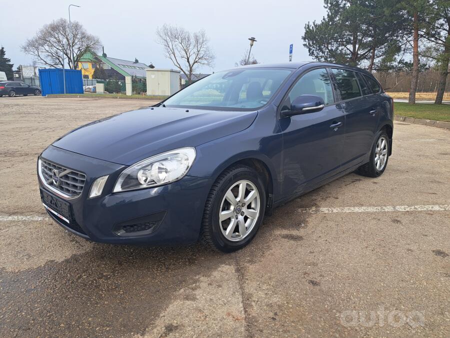 Volvo V60 1 generation wagon