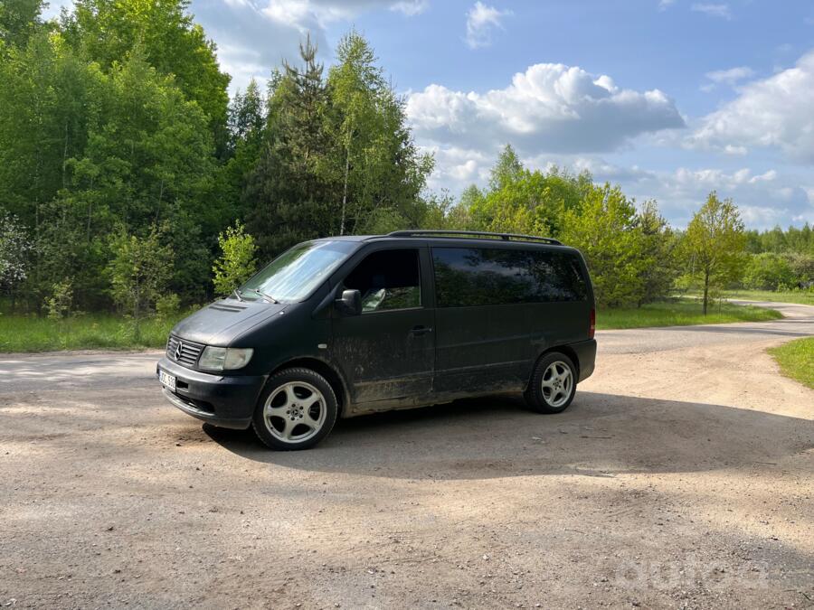 Mercedes-Benz V-Class W638 Minivan