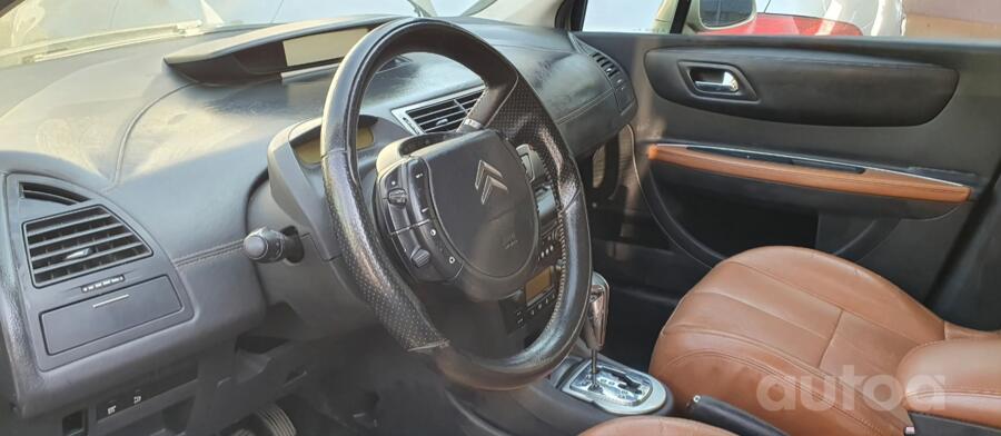 Citroen C4 1 generation [restyling] Hatchback 5-doors