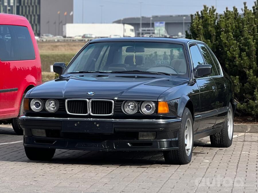 BMW 7 Series E32 Sedan