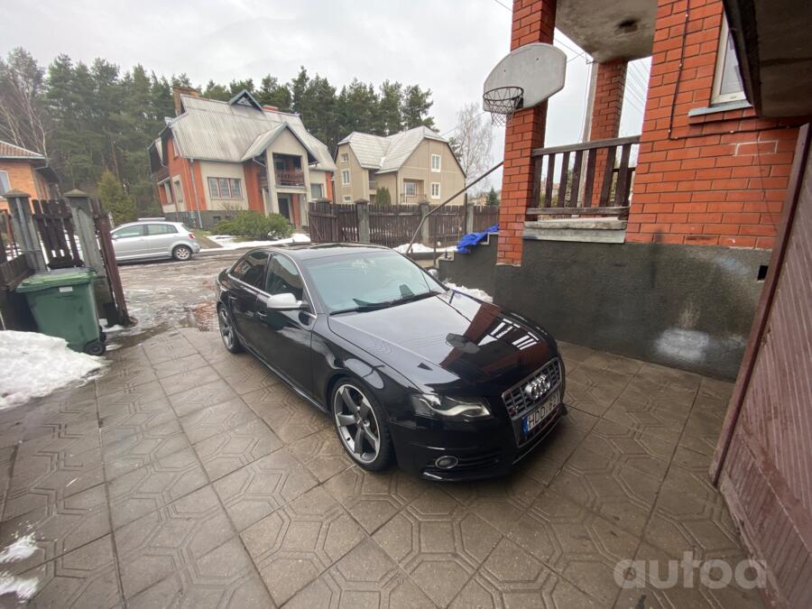 Audi A4 B8/8K Sedan 4-doors