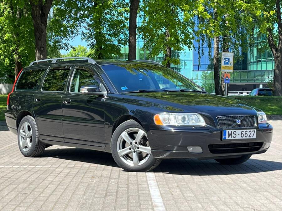 Volvo V70 2 generation [restyling] wagon 5-doors