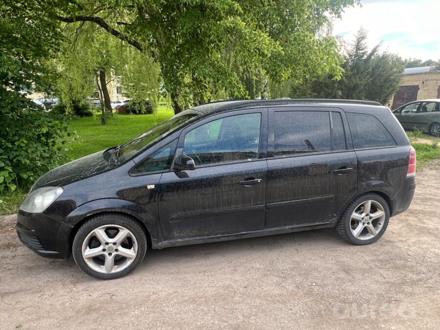 Opel Zafira B Minivan 5-doors