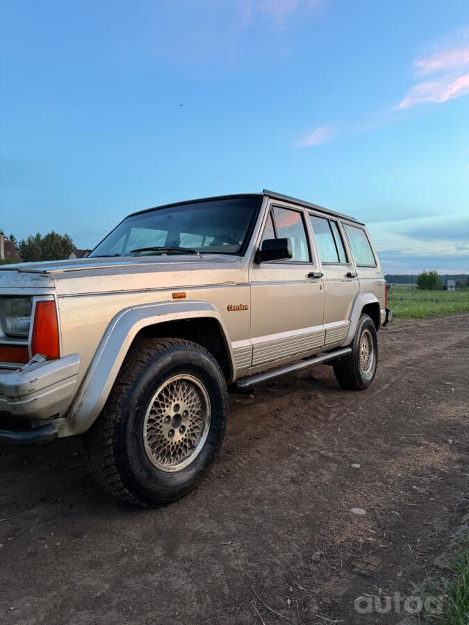 Jeep Cherokee XJ SUV 5-doors