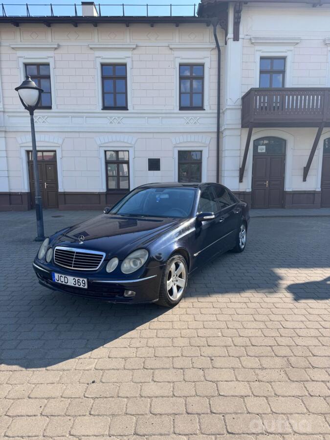 Mercedes-Benz E-Class W211 Sedan