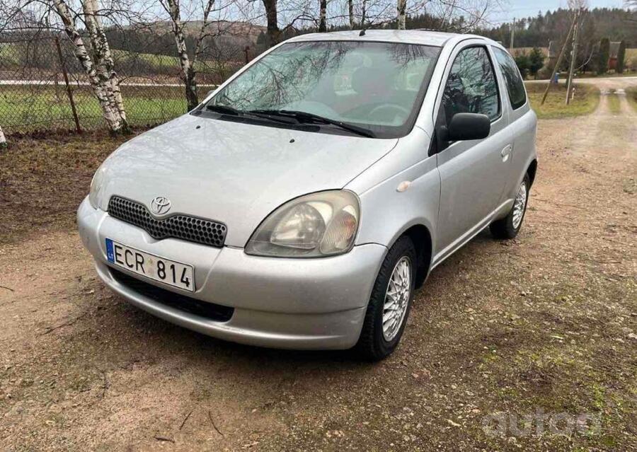 Toyota Yaris 1 generation