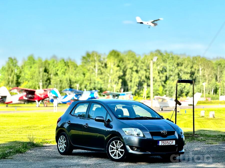 Toyota Auris 1 generation Hatchback 5-doors
