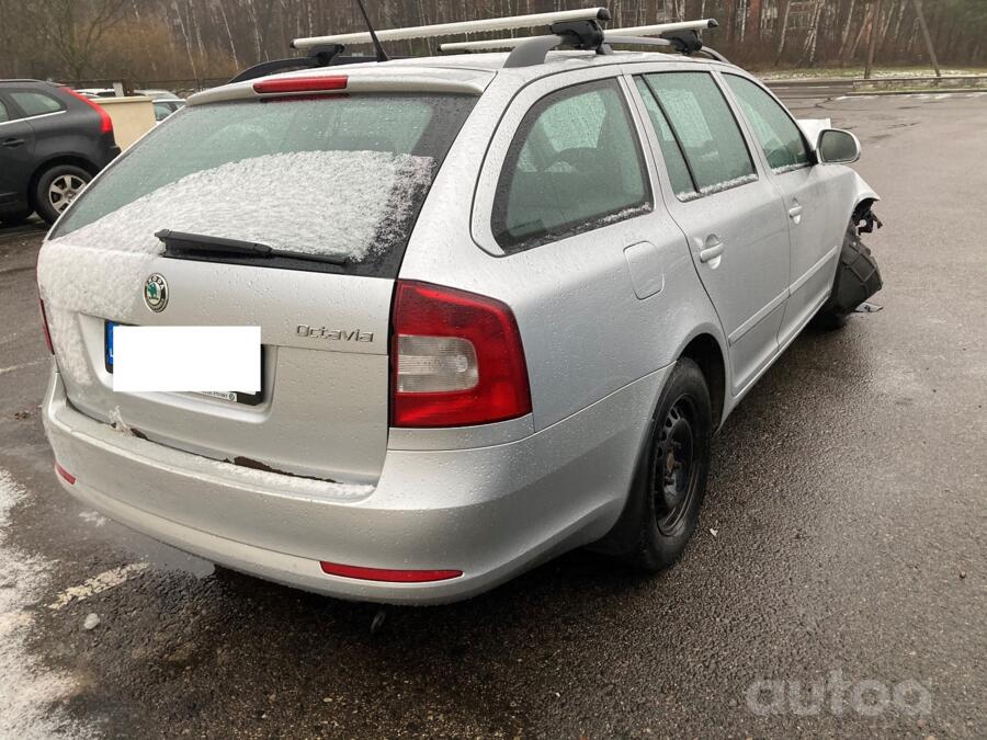 Skoda Octavia 2 generation [restyling] Combi wagon 5-doors