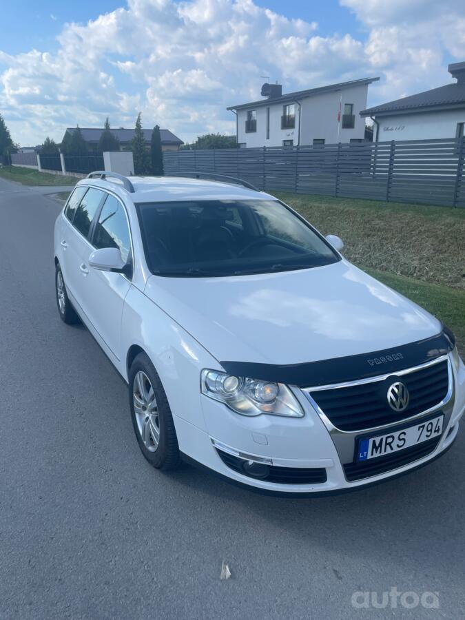Volkswagen Passat B6 wagon 5-doors