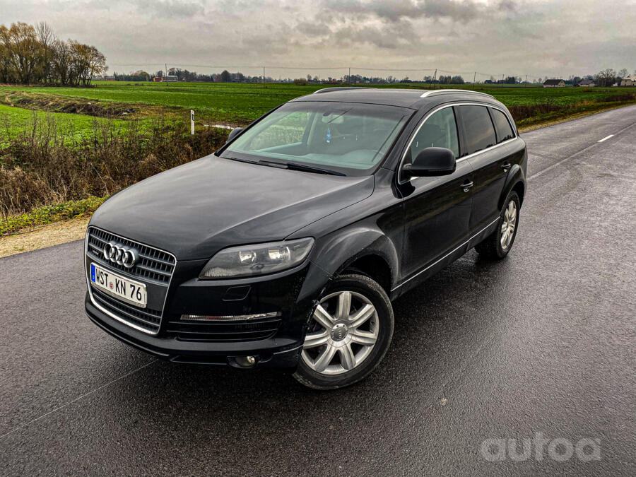 Audi Q7 4L Crossover