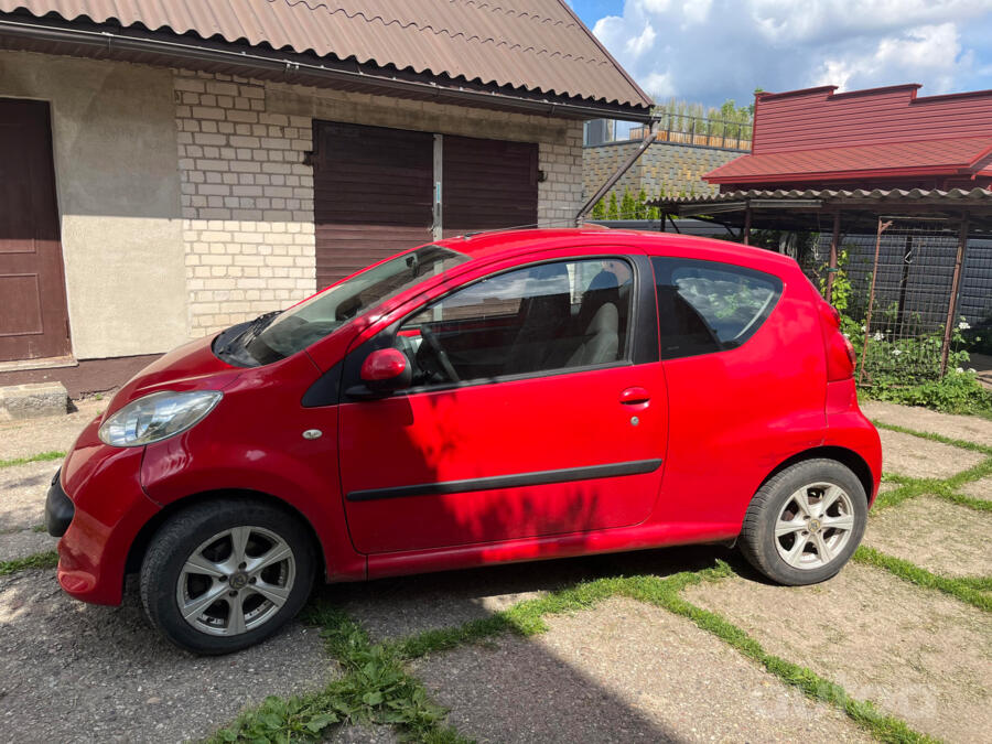 Peugeot 107 1 generation Hatchback 3-doors