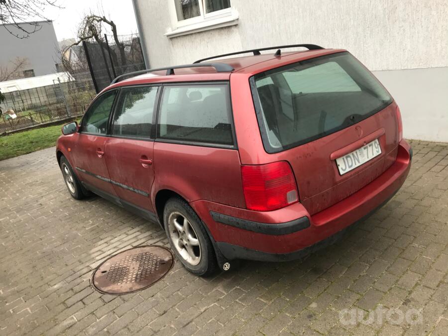 Volkswagen Passat B5 Sedan 4-doors