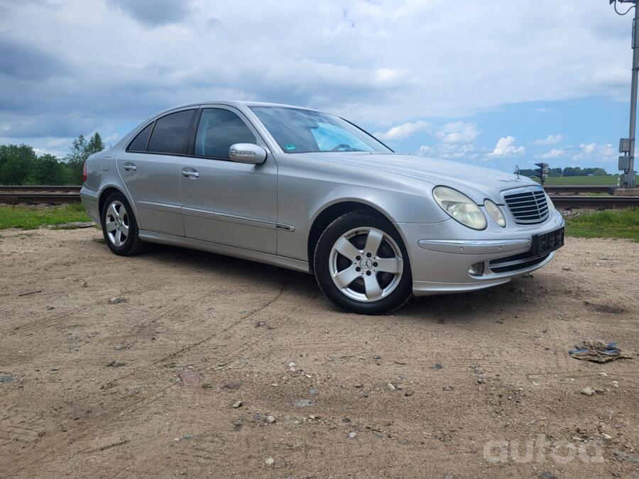 Mercedes-Benz E-Class W211 Sedan