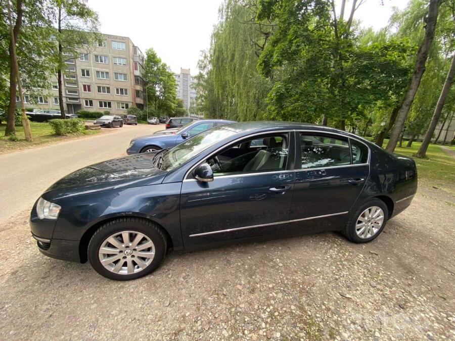 Volkswagen Passat B6 Sedan 4-doors