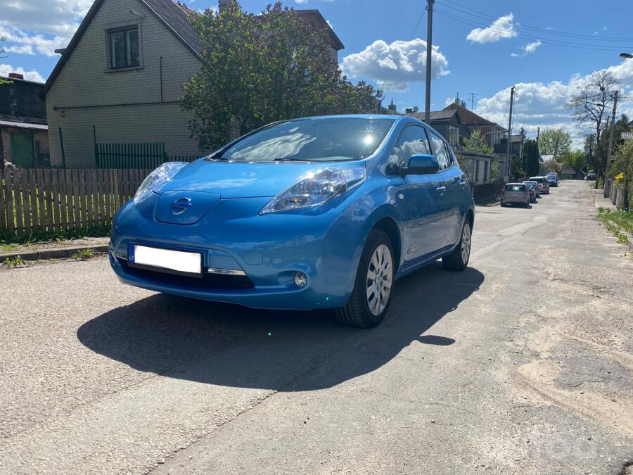 Nissan Leaf 1 generation Hatchback