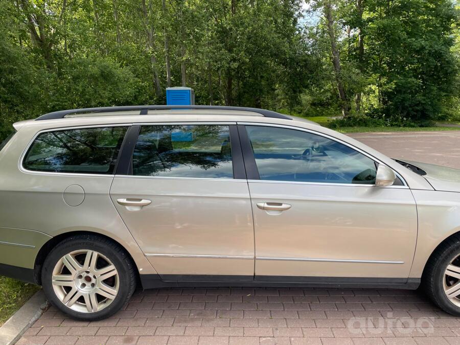 Volkswagen Passat B6 wagon 5-doors