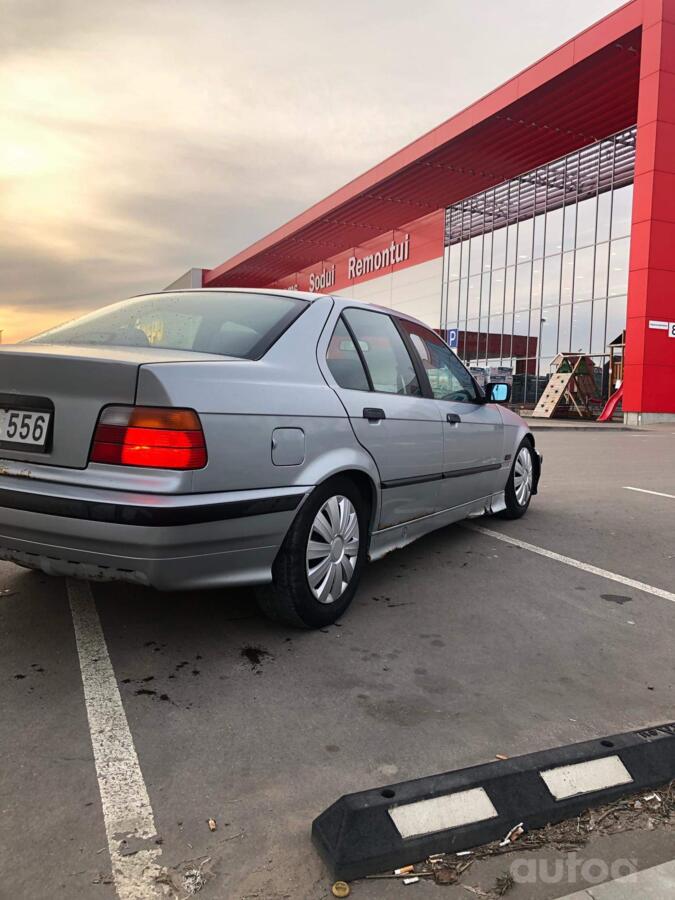BMW 3 Series E36 Sedan