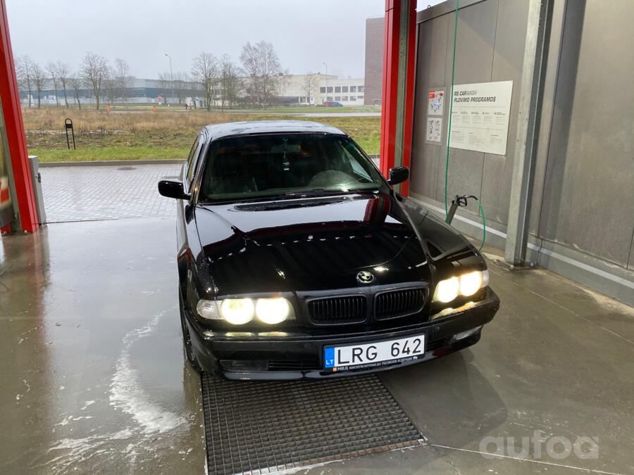BMW 7 Series E38 Sedan