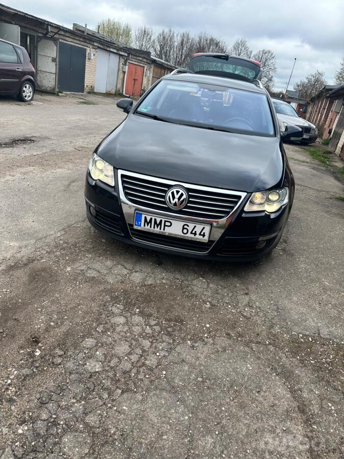 Volkswagen Passat B6 wagon 5-doors