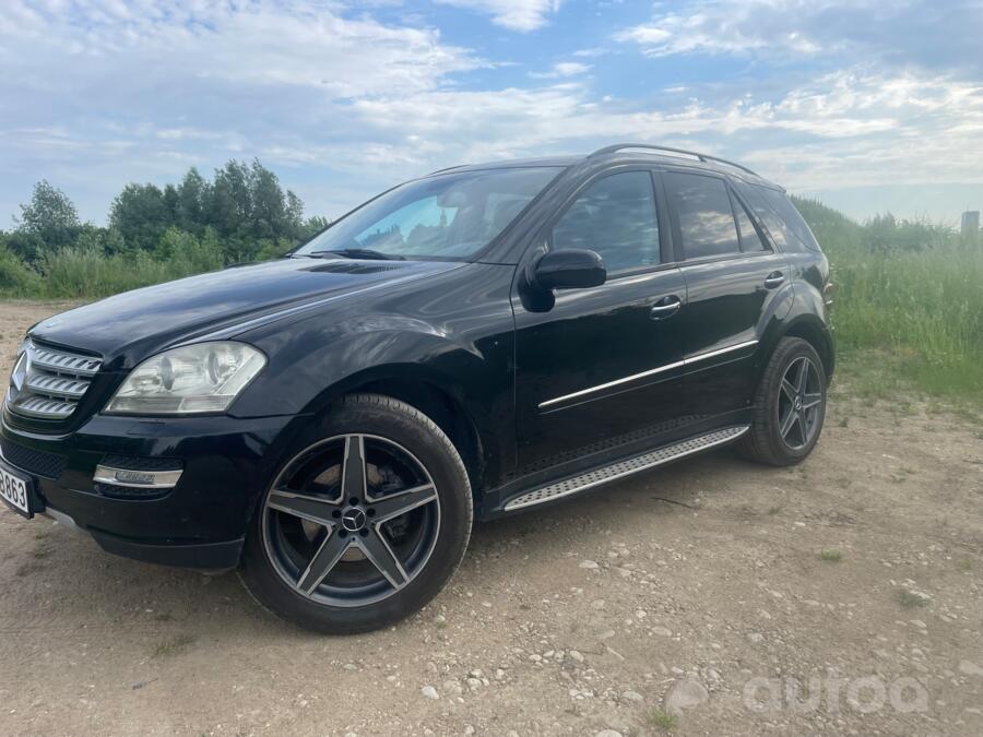 Mercedes-Benz M-Class W164 Crossover 5-doors