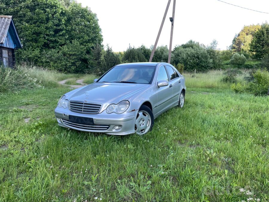 Mercedes-Benz C-Class W203/S203/CL203 Sedan