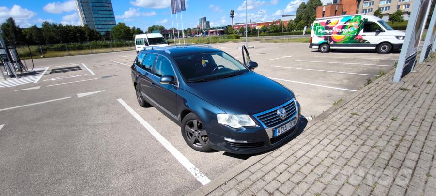 Volkswagen Passat B6 wagon 5-doors
