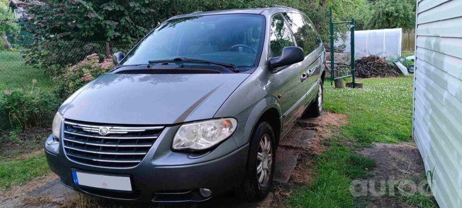 Chrysler Voyager 4 generation [restyling] Minivan Grand