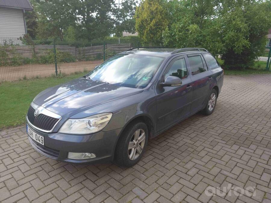 Skoda Octavia 2 generation [restyling] Combi wagon 5-doors