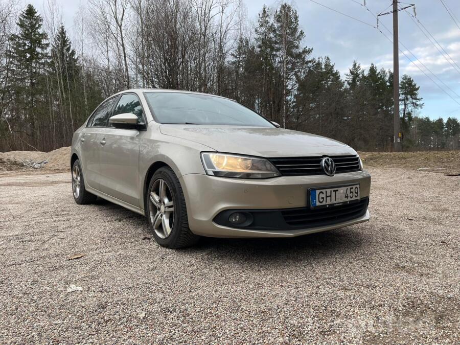 Volkswagen Jetta 6 generation Sedan