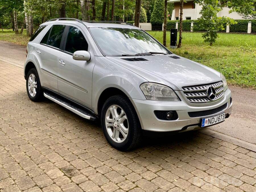 Mercedes-Benz M-Class W164 Crossover 5-doors