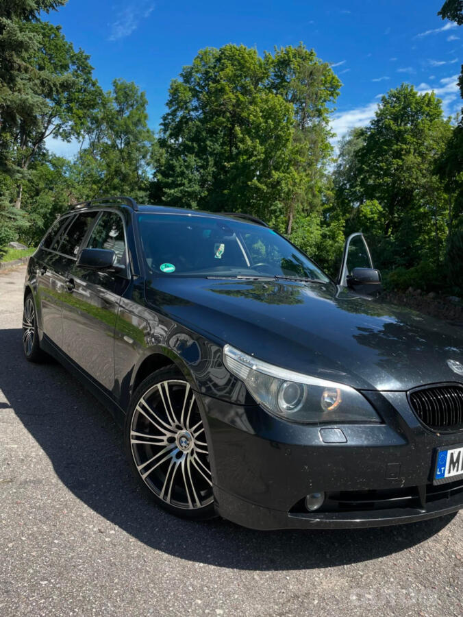 BMW 5 Series E60/E61 Touring wagon