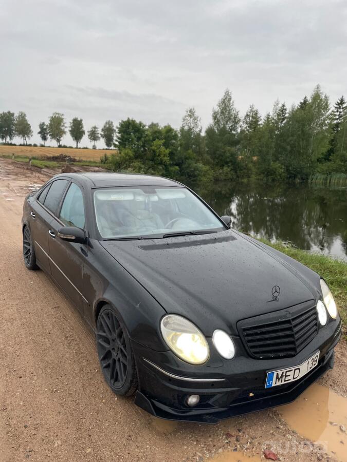 Mercedes-Benz E-Class W211 Sedan
