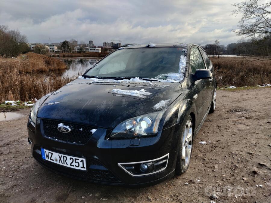 Ford Focus 2 generation ST hatchback 3-doors