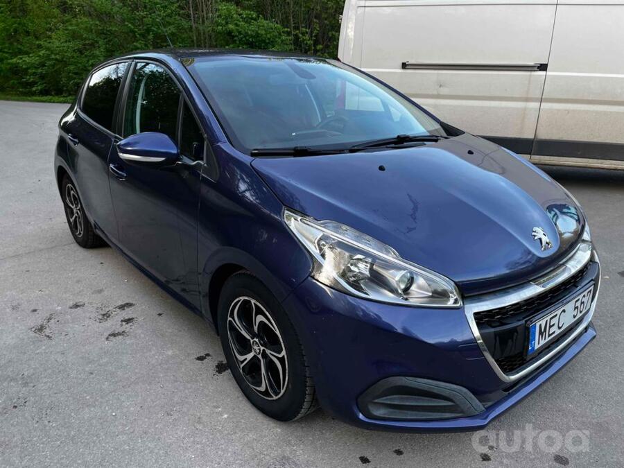 Peugeot 208 1 generation Hatchback 5-doors