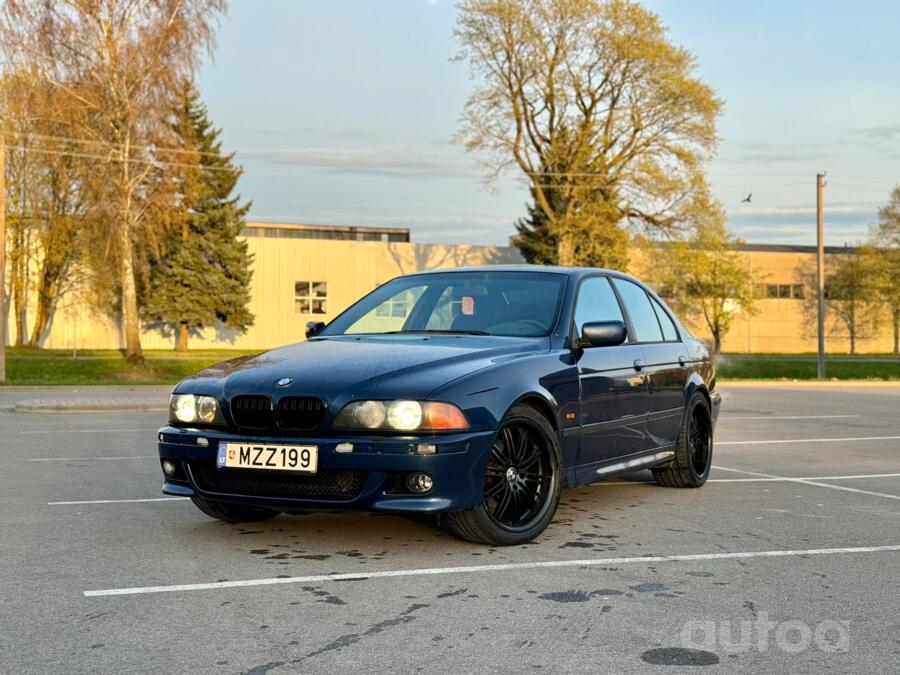 BMW 5 Series E39 Sedan 4-doors