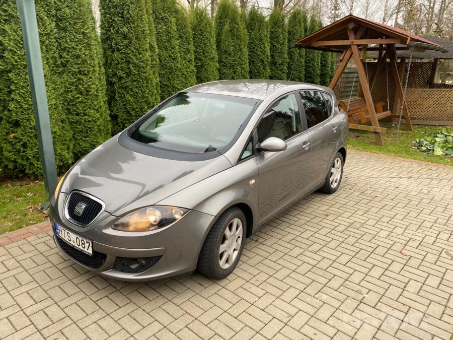 SEAT Toledo 3 generation Hatchback