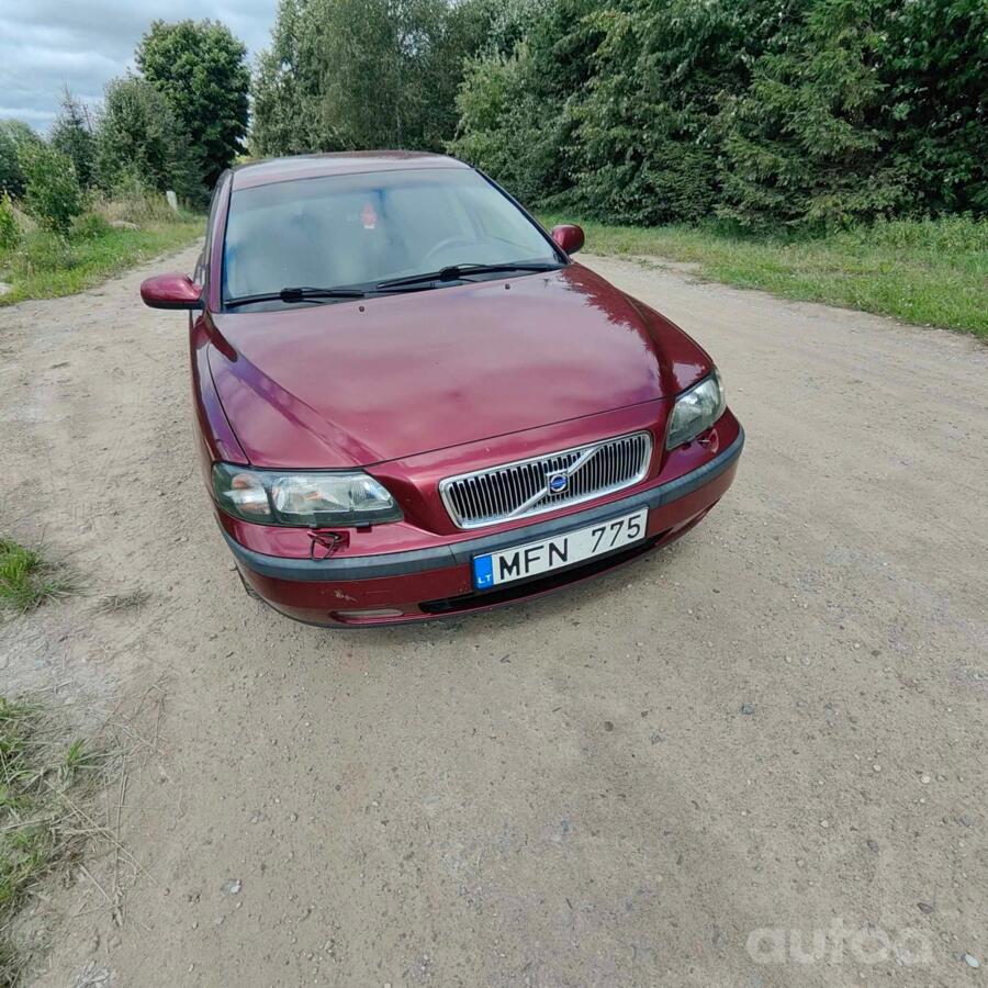 Volvo V70 2 generation wagon