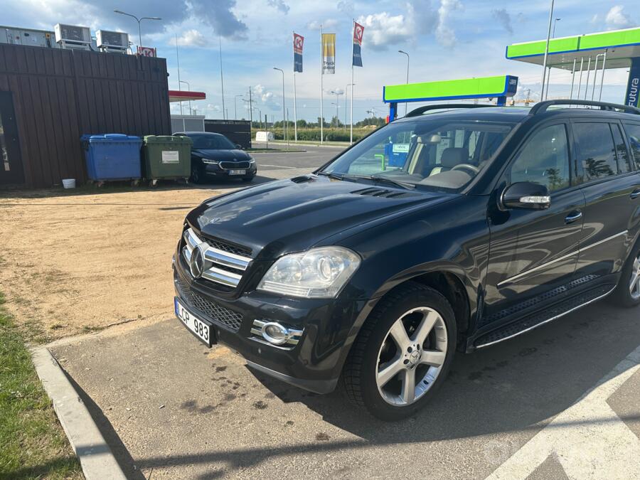 Mercedes-Benz GL-Class X164 SUV
