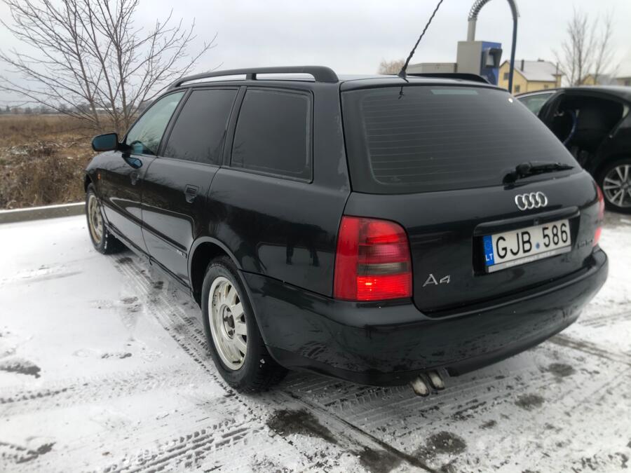 Audi A4 B5 Avant wagon 5-doors