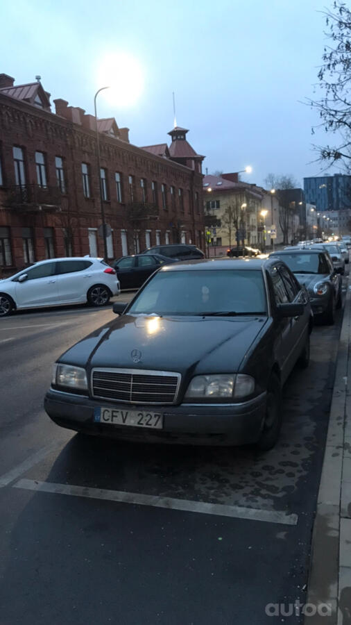 Mercedes-Benz C-Class W202/S202 Sedan
